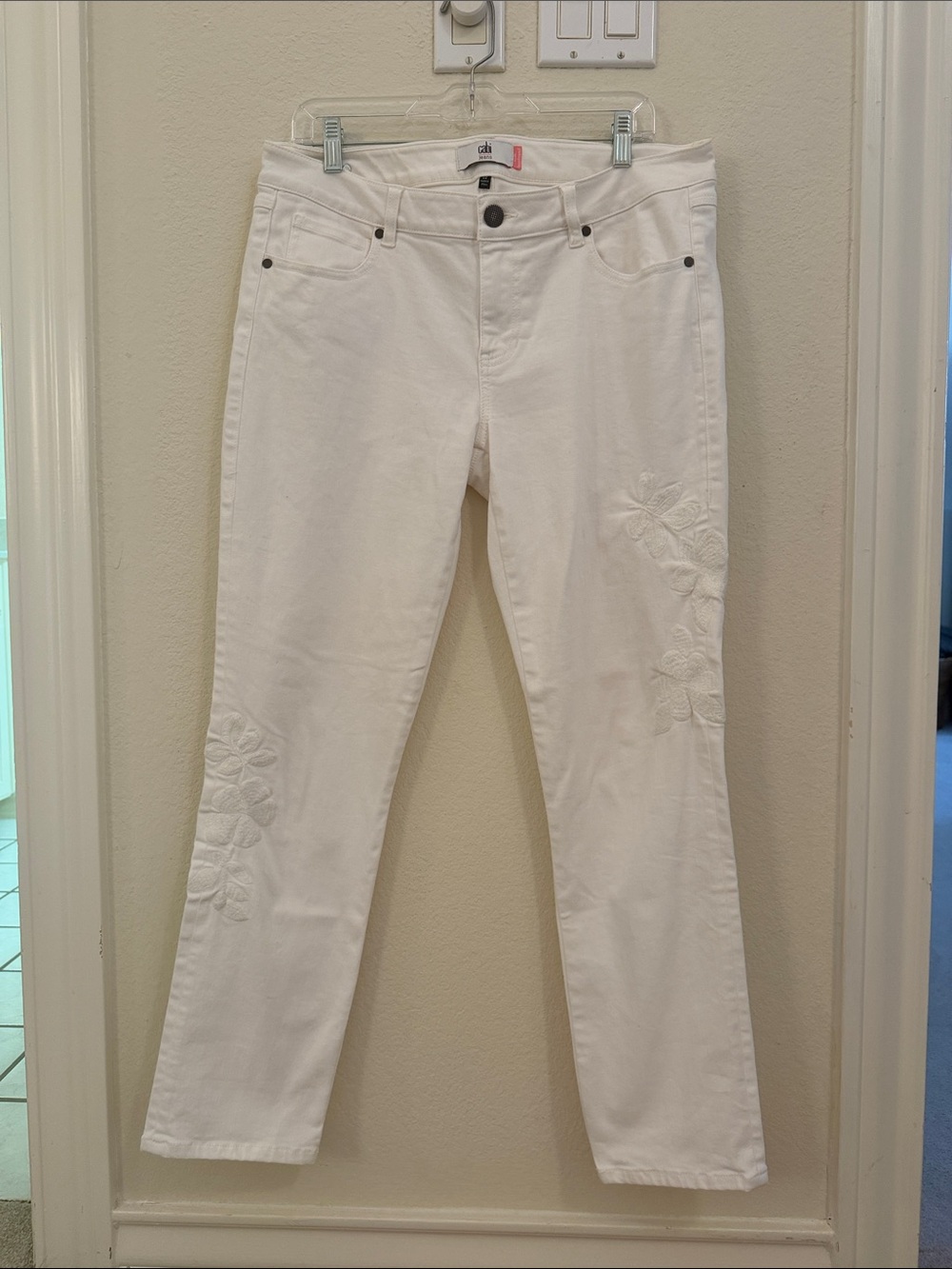 CAbi White Straight-Leg Jeans with Floral Embroidery